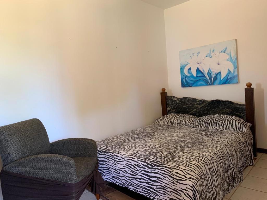 Casa De Temporada 4 Quartos Sendo 2 Suites Em Vilas Do Atlantico - 200 M Da Praia E 6 Km Da Capital Lauro de Freitas Exteriör bild